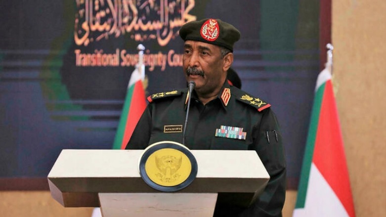 الجنرال عبد الفتاح البرهان، خلال حفل إعادة رئيس الوزراء عبد الله حمدوك، في الخرطوم 21 نوفمبر/ تشرين الثاني 2021- الصورة لفرانس 24